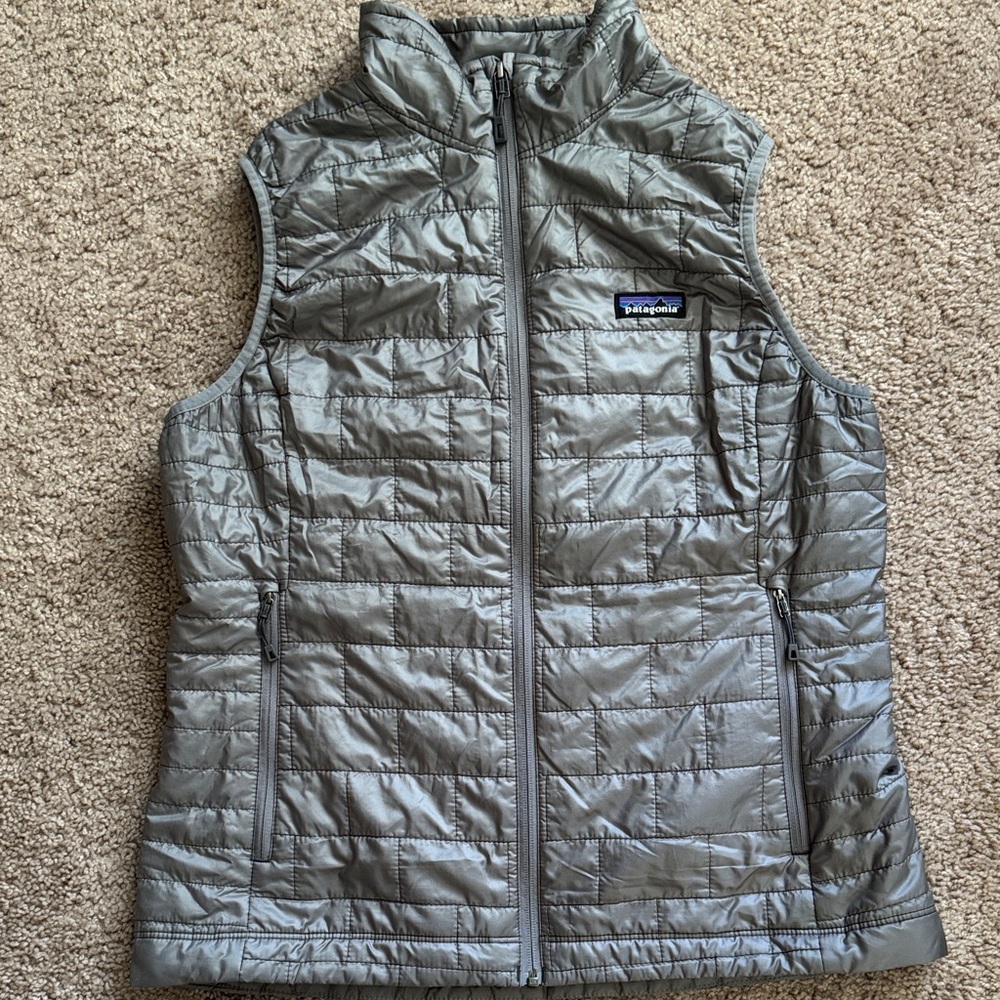 Patagonia Gray Quilted Women's Vest